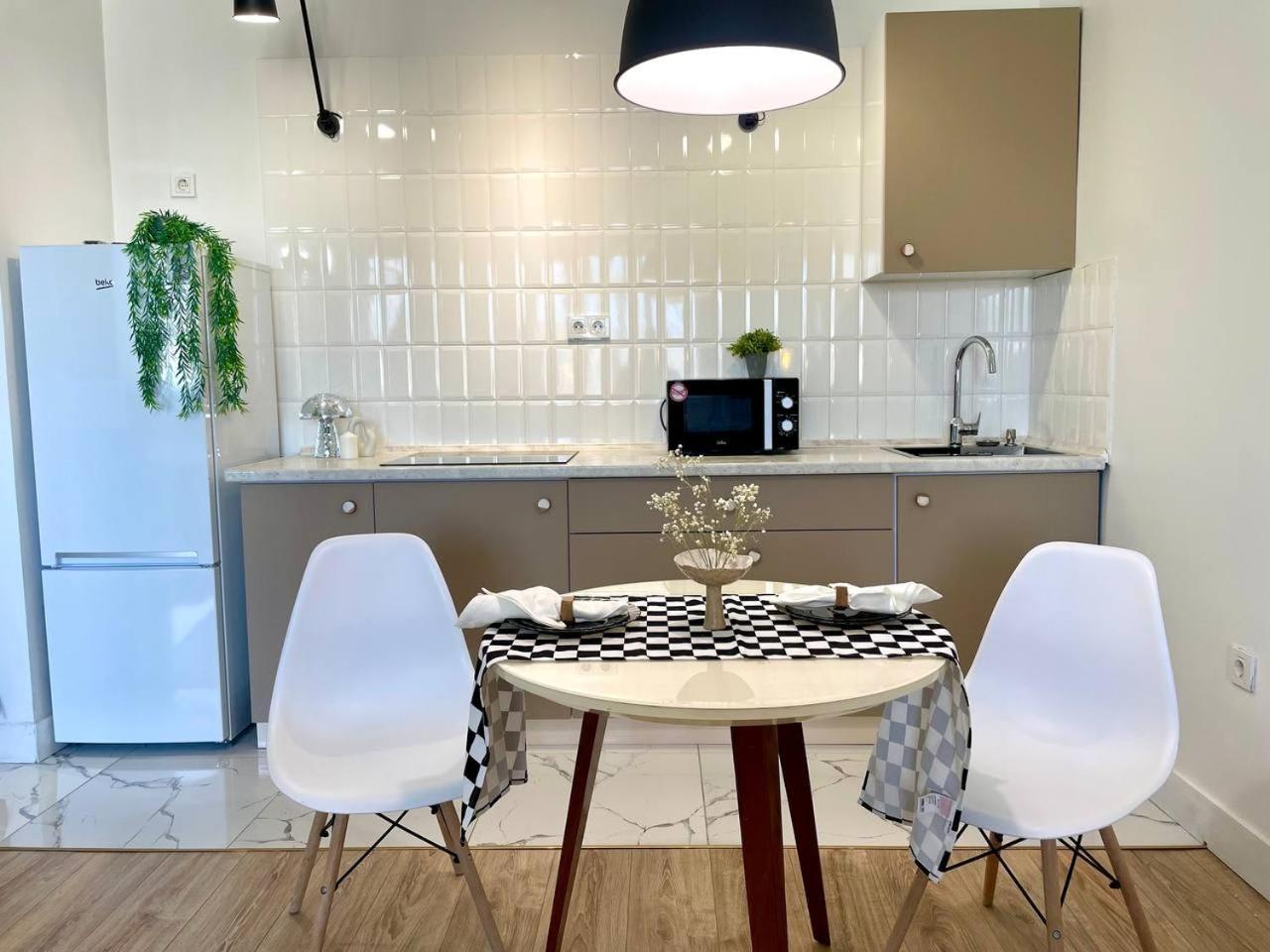 R-house C шикарным видом на горы Almaty
